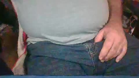 uncutmike7x5 online show from December 13, 2025, 9:31 pm