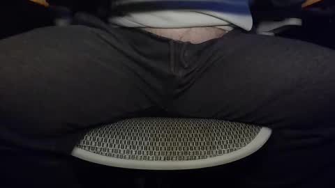 Snapshot of under_the_desk40 chatting on February 20, 2026, 3:34 pm Under the desk online show from February 20, 2026, 3:34 pm