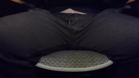 Snapshot of under_the_desk40 chatting on March 16, 2026, 1:26 pm Under the desk online show from March 16, 2026, 1:26 pm