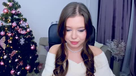 Alice online show from December 21, 2024, 6:44 pm
