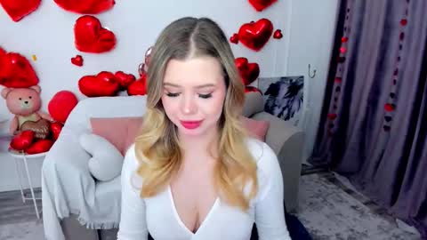 Snapshot of unforgettablalice chatting on February 12, 2026, 8:26 pm Alice online show from February 12, 2026, 8:26 pm