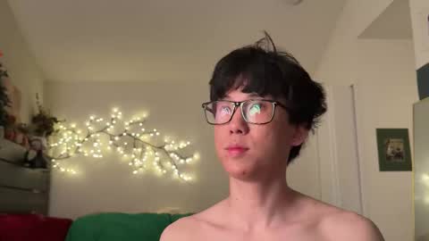 Snapshot of unhingedwang chatting on March 8, 2026, 1:14 am wang online show from March 8, 2026, 1:14 am