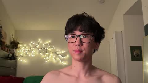 Snapshot of unhingedwang chatting on March 8, 2026, 2:04 am wang online show from March 8, 2026, 2:04 am