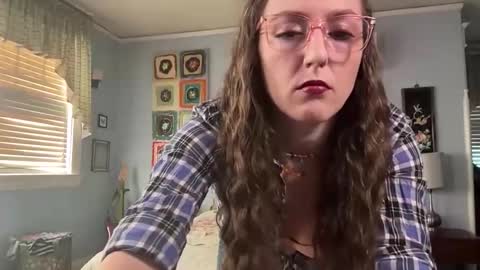 Snapshot of unicornfairy55 chatting on June 7, 2026, 2:10 pm Lola Moonstone online show from June 7, 2026, 2:10 pm