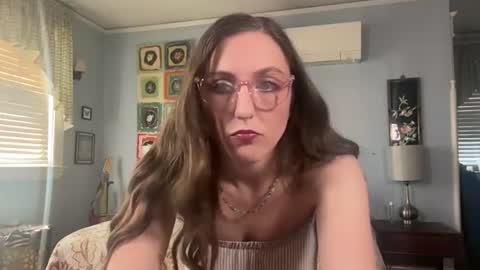 Snapshot of unicornfairy55 chatting on June 21, 2026, 3:14 pm Lola Moonstone online show from June 21, 2026, 3:14 pm