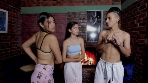 ESTRELLA - JACKSSON - MICHAEL - LUCERO  online show from December 7, 2024, 4:53 am