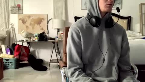 Stepbro online show from February 16, 2025, 11:38 am