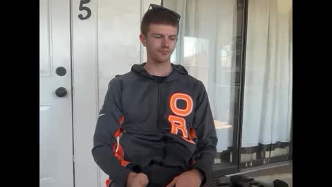 Stepbro online show from March 3, 2025, 5:50 pm