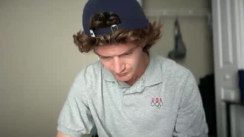 Stepbro online show from September 20, 2025, 1:01 pm