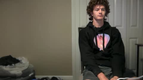 Stepbro online show from October 27, 2025, 4:49 am