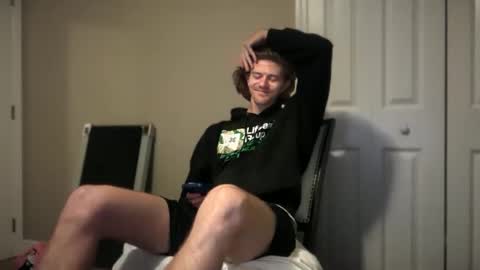 Stepbro online show from November 1, 2025, 11:40 pm