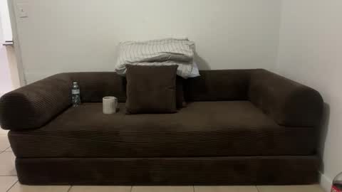 Stepbro online show from May 1, 2026, 12:21 pm
