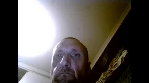 uplatenhorny2379 online show from October 16, 2025, 2:34 am