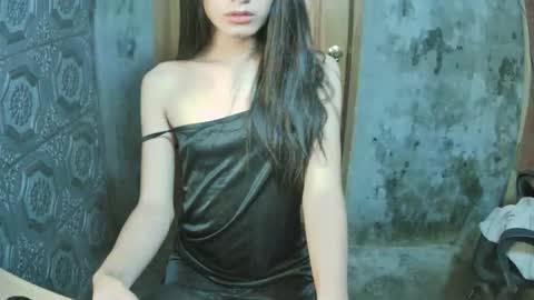 Shantall online show from March 1, 2026, 4:53 pm
