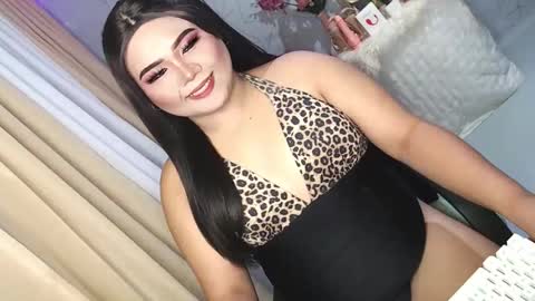 KENDRA CUTIEE online show from January 14, 2026, 3:39 pm