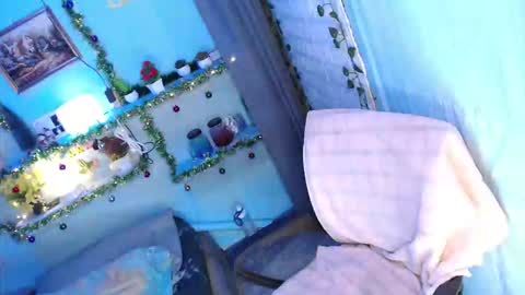 Snapshot of ur_hot_tommiexx chatting on December 4, 2025, 2:21 am jennie online show from December 4, 2025, 2:21 am