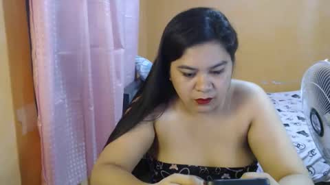 ur_hotsexymaria online show from May 3, 2026, 3:56 am