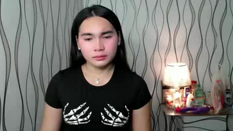 QUEENSY online show from November 25, 2025, 10:37 am