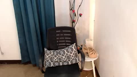 JADE online show from July 10, 2026, 3:00 am