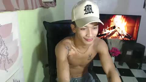 Snapshot of ur_raffy chatting on February 21, 2025, 2:38 pm ur_raffy online show from February 21, 2025, 2:38 pm