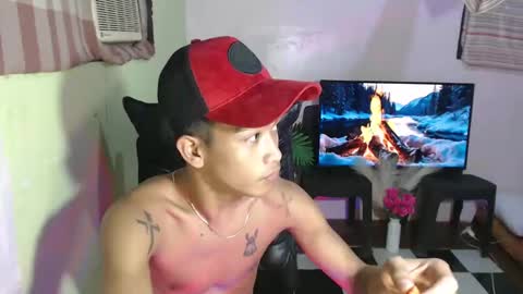 Snapshot of ur_raffy chatting on February 24, 2025, 7:33 am ur_raffy online show from February 24, 2025, 7:33 am