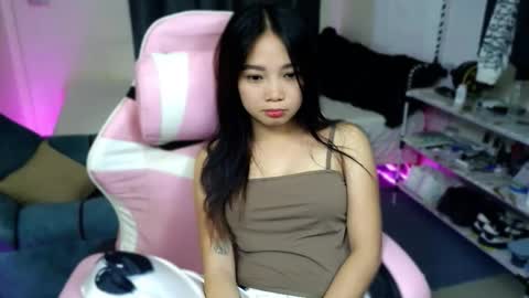 ur_sweetgirl_clarace online show from February 4, 2026, 2:56 pm