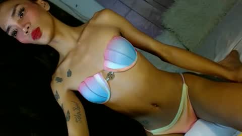 Snapshot of ur_tsemma chatting on November 4, 2025, 3:00 pm emma online show from November 4, 2025, 3:00 pm