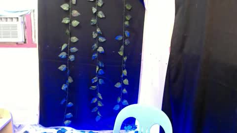 Snapshot of ur_ugly_princess chatting on October 27, 2025, 12:04 am chesca online show from October 27, 2025, 12:04 am