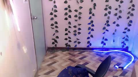 Snapshot of ur_ugly_princess chatting on February 10, 2026, 11:53 pm chesca online show from February 10, 2026, 11:53 pm