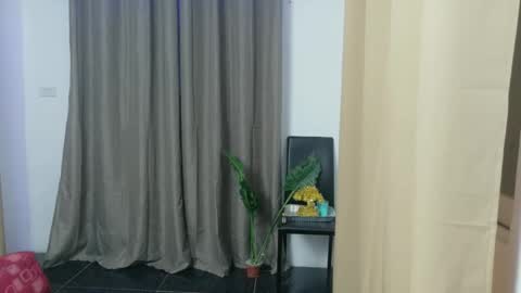 Snapshot of urasian_crisa chatting on November 3, 2025, 12:39 pm urasian_crisa online show from November 3, 2025, 12:39 pm