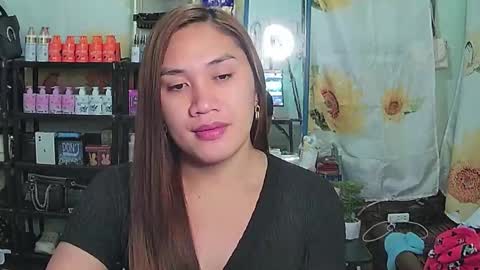 Jen online show from December 22, 2024, 4:06 pm