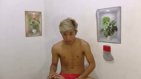 urasian_jomarie online show from March 1, 2026, 3:14 pm