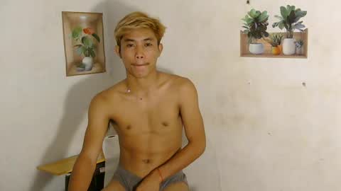 urasian_jomarie online show from June 12, 2026, 1:32 pm