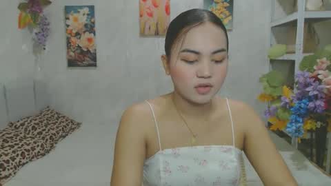 urasian_kat online show from May 21, 2026, 7:10 pm