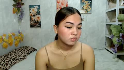 urasian_kat online show from May 24, 2026, 6:35 pm