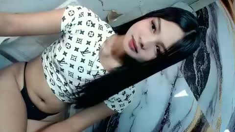 Snapshot of urasian_latinaxxx chatting on June 17, 2026, 11:05 pm urasian_latinaxxx online show from June 17, 2026, 11:05 pm