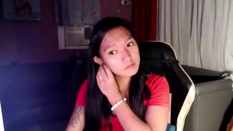 Snapshot of urasian_newra chatting on October 1, 2025, 2:23 pm NEWRA ALLISON online show from October 1, 2025, 2:23 pm