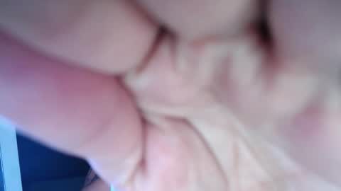 Snapshot of urasian_newra chatting on October 22, 2025, 6:18 pm NEWRA ALLISON online show from October 22, 2025, 6:18 pm