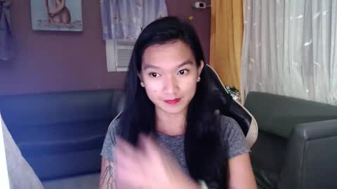 Snapshot of urasian_newra chatting on November 4, 2025, 1:27 am NEWRA ALLISON online show from November 4, 2025, 1:27 am