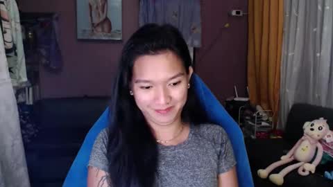 Snapshot of urasian_newra chatting on November 11, 2025, 4:40 pm NEWRA ALLISON online show from November 11, 2025, 4:40 pm