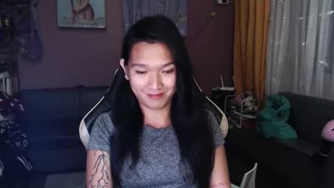 Snapshot of urasian_newra chatting on November 12, 2025, 10:09 pm NEWRA ALLISON online show from November 12, 2025, 10:09 pm