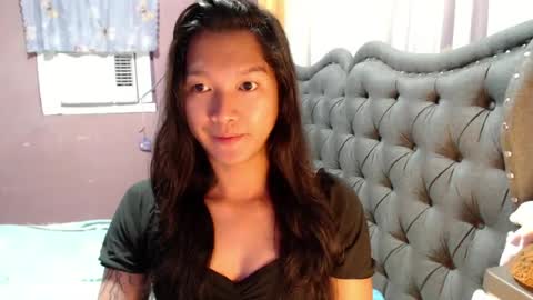 NEWRA  ALLISON online show from July 19, 2026, 11:30 pm