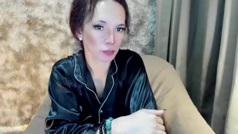 yana online show from February 13, 2025, 1:26 pm