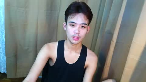 Snapshot of urasiancumboix2 chatting on May 20, 2026, 10:32 am urasiancumboix2 online show from May 20, 2026, 10:32 am