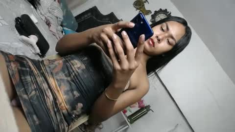 Pau online show from December 27, 2024, 1:39 pm
