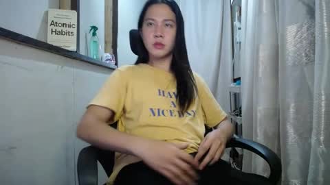Erika online show from December 19, 2024, 1:51 pm