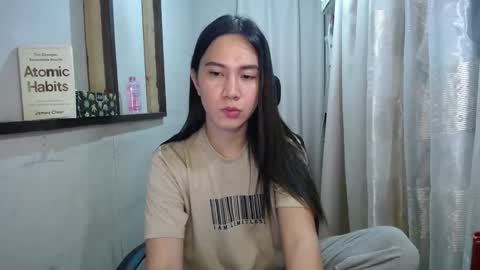 Erika online show from February 13, 2025, 2:09 pm