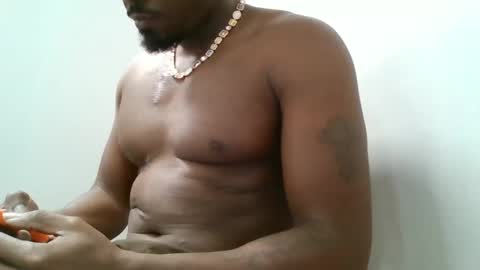 UrbanDicc online show from January 14, 2025, 6:49 pm