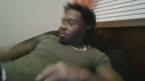 UrbanDicc online show from January 19, 2025, 2:04 am