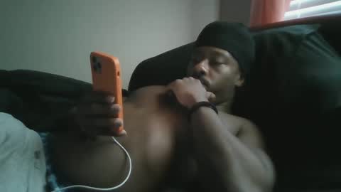UrbanDicc online show from February 2, 2025, 1:52 pm